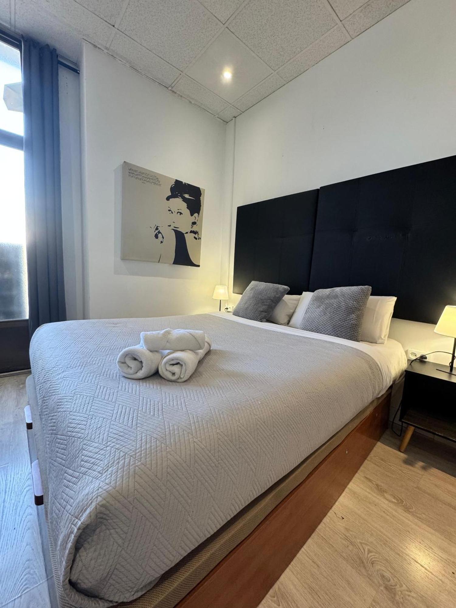 Hotel Opera Lux Madryt Zewnętrze zdjęcie